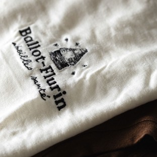 T-shirt brodé en lin bio - Écru 2